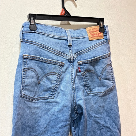 Levi’s Ribcage Straight - Picture 4 of 7